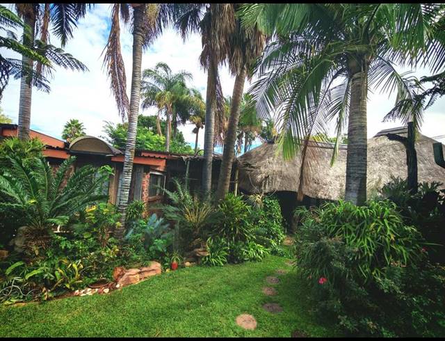 6 BEDROOM PROPERTY TO RENT IN MOREGLOED